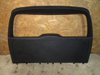 обшивка крышки багажника Mercedes-Benz GL-Класс X166 2014, A1667404100