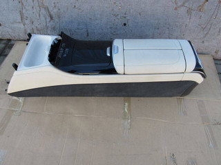 подлокотник Mercedes-Benz S-Класс W223 2021