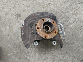 кулак поворотный правый BMW X3 E83 2005, 2.0 л., дизель, 6МКПП, зеленый, внедорожник 5 дв., полный привод