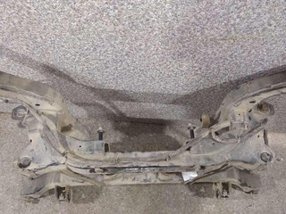 балка подвески задняя Chevrolet Captiva 1 поколение (2006 - 2011), 2.0 л., VCDi, полный привод