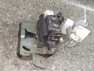 замок багажника Mitsubishi Colt 6 поколение (Z20/Z30) 2007
