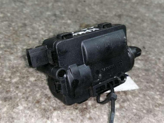 активатор замка багажника Opel Zafira 1 поколение (A) [рестайлинг] (2003 - 2006), 13118786, 705472