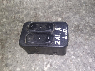 блок управления стеклоподъемниками Opel Zafira 1 поколение (A) (1999 - 2003), 90561088