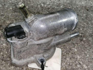 корпус термостата Mercedes-Benz E-Класс W210/S210 [рестайлинг] (1999 - 2003), 2.2 л., дизель, A6112030275