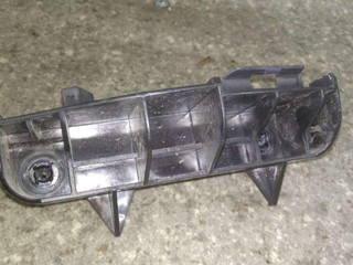 Крепление бампера переднего Toyota Avensis 3 поколение (T270) 2010