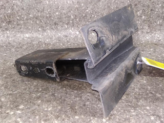 Крепление бампера заднего Audi 100 4A/C4 1993