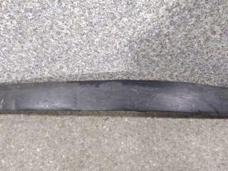 молдинг переднего бампера Volkswagen Passat B5 1999