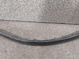 молдинг переднего бампера Volkswagen Passat B5 1999