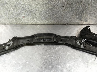 передняя панель крепления облицовки (телевизор) Audi 100 4A/C4 1993