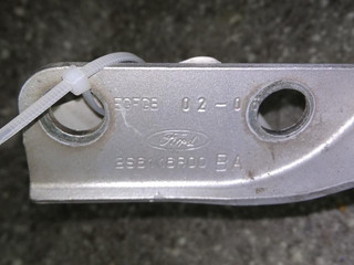 петля капота правая Ford Fusion 1 поколение [рестайлинг] 2006