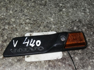 повторитель поворота на крыле левый Volvo 460 1 поколение 1993