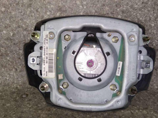 подушка безопасности водителя Audi A4 B6 2002