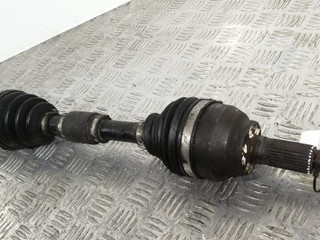 полуось передняя левая (приводной вал, ШРУС) Mazda 3 BK 2005