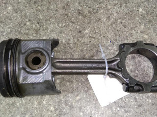поршень Nissan Primera P12 2005