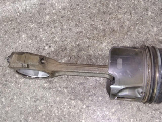 поршень Peugeot 406 1 поколение [рестайлинг] 2002