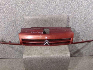 решетка радиатора Citroen Xantia 1 поколение 1997, 9618919977