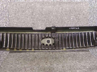 решетка радиатора Kia Clarus 1 поколение (1996 - 1998)