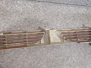 решетка радиатора Nissan Sunny N14 (1991 - 1995), хетчбэк 5 дв.