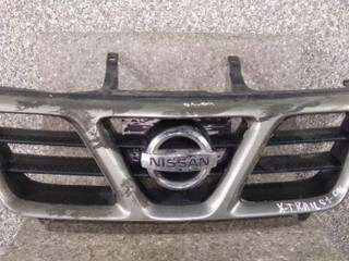 решетка радиатора Nissan X-Trail T30 (2000 - 2004)