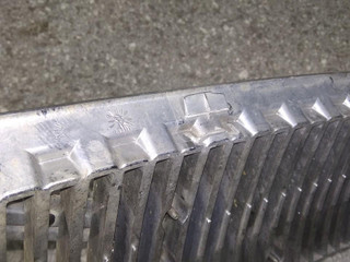 решетка радиатора Volvo V70 2 поколение (2000 - 2005), 8659875