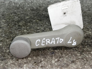 ручка стеклоподъемника Kia Cerato 1 поколение 2006