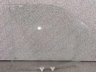 стекло двери передней правой Mercedes-Benz Vito W638 1999