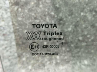 стекло двери задней правой Toyota Carina T190 1995