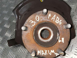ступица передняя левая Nissan Maxima A33 2002