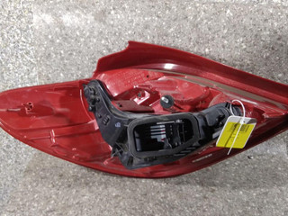 фонарь задний правый Peugeot 207 1 поколение [рестайлинг] (2009 - 2013)