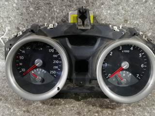 щиток приборов (приборная панель) Renault Megane 2 поколение 2004