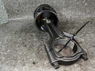 поршень Opel Astra G 2001