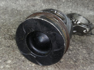 поршень Volvo S80 1 поколение 2001