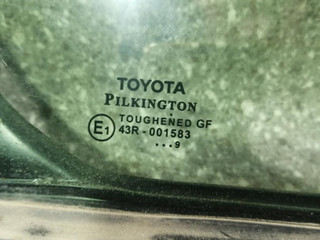 стекло двери задней правой Toyota Avensis 3 поколение (T270) [рестайлинг] 2012