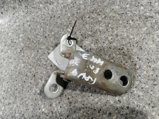 петля двери Toyota RAV4 2 поколение (XA20) 2003