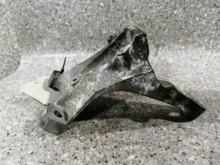 кронштейн двигателя Audi A4 B7 (2004 - 2009), 4.2 л., i, 4Z7199307B