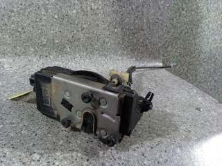замок двери передней правой Opel Vectra C 2005, QL13210765