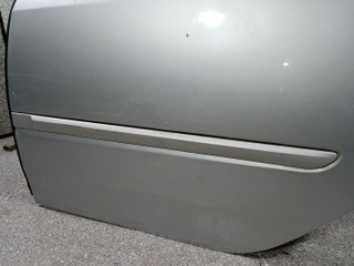 молдинг двери задней левой Renault Laguna 3 поколение 2009