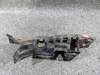 Крепление бампера переднего Peugeot 307 1 поколение 2004, хетчбэк 5 дв., 9643074480