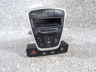 блок управления печки / климат-контроля Renault Laguna 3 поколение 2009, 275100002R, A02000A8400001