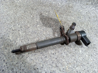 форсунка Volvo S80 2 поколение (2006 - 2010), 2.4 л., дизель, 0445110251