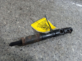 форсунка Renault Megane 2 поколение (2002 - 2006), 1.5 л., DCi, K9K 704, дизель, МКПП, EJBR01701Z, 8200207935