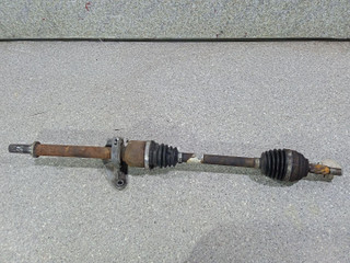 полуось передняя правая (приводной вал, ШРУС) Renault Logan 1 поколение 2008, 1.6 л., 8200499586