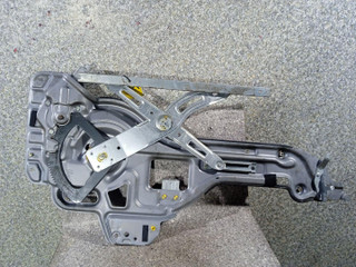 стеклоподъемник задний правый Hyundai Trajet 1 поколение 2004