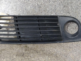 заглушка (решетка) в бампер Audi A6 4B/C5 1998, 4B0807682H