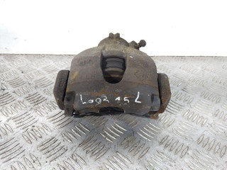 суппорт передний левый Renault Laguna 3 поколение (2007 - 2012), 1.5 л., DCi, дизель