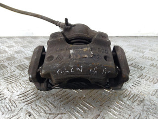 суппорт передний правый Renault Logan 1 поколение (2004 - 2009), 1.6 л., бензин, универсал