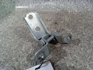 петля двери Toyota Avensis 2 поколение (T250) 2006