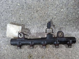 топливная рампа Citroen C5 2 поколение (2008 - 2017), 2.0 л., HDi, RH01 (10DYZA), дизель, 9658227880