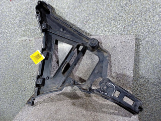Крепление бампера переднего Renault Laguna 3 поколение 2010, 1.5 л., DCi, дизель, 6МКПП, хетчбэк 5 дв., 850440001R