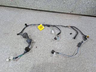 дверная проводка Toyota Avensis 1 поколение (T220) 1999, 82151-05330